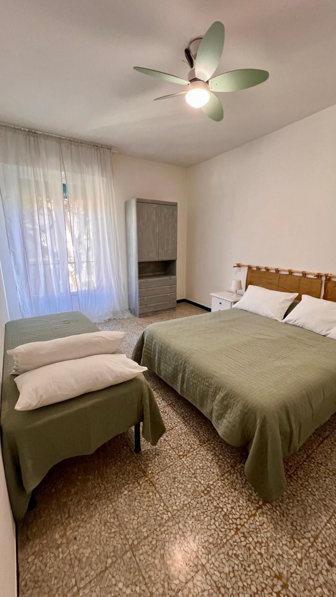Primo Piano Bed & Breakfast โมเนเลีย ภายนอก รูปภาพ