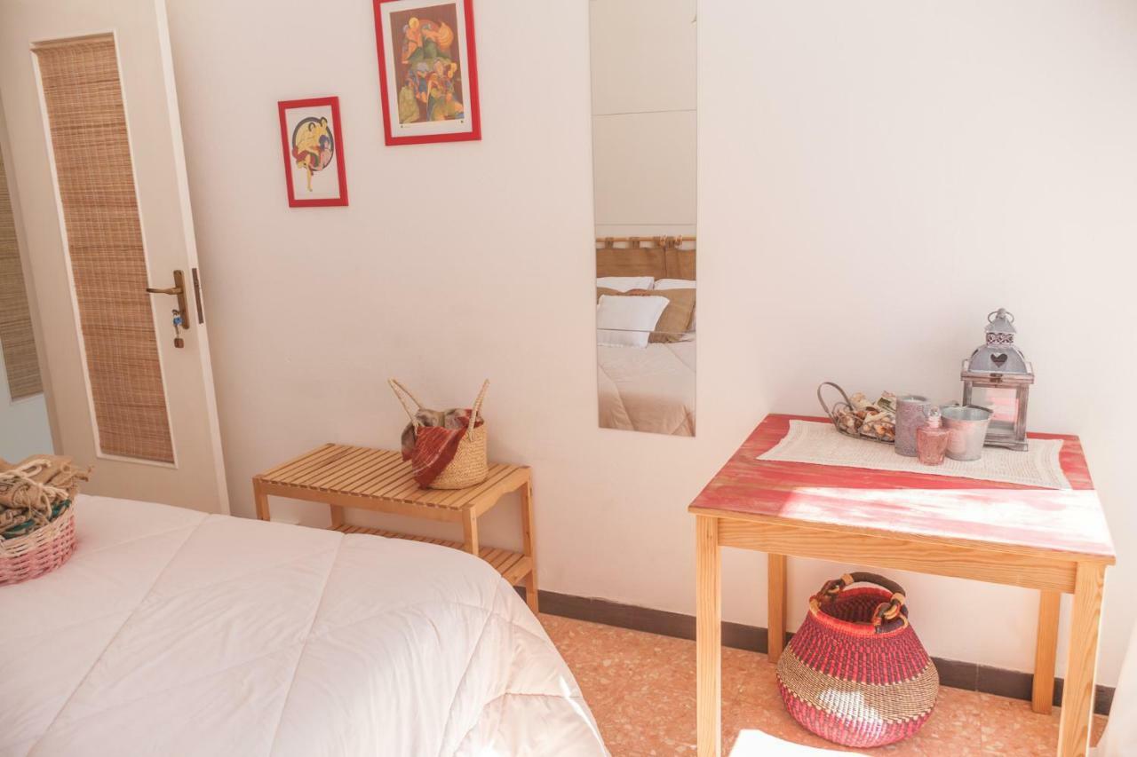 Primo Piano Bed & Breakfast โมเนเลีย ภายนอก รูปภาพ