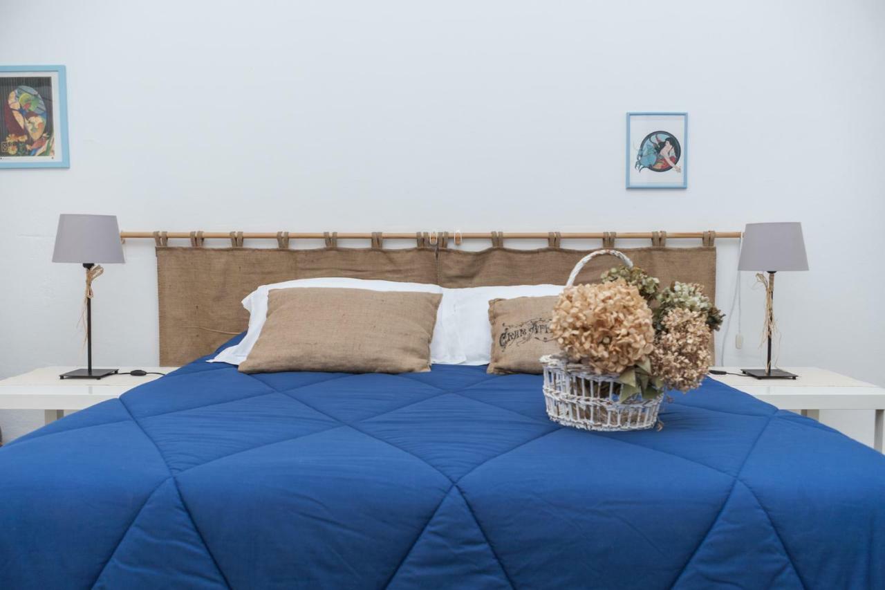 Primo Piano Bed & Breakfast โมเนเลีย ภายนอก รูปภาพ